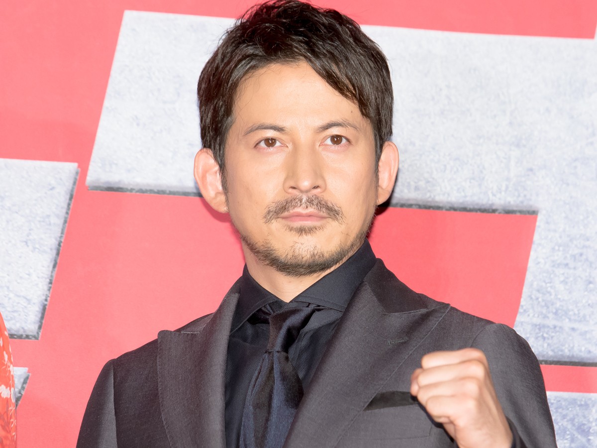 岡田准一、平手友梨奈に「髪の毛上げなさい」　“お父さん”っぷり明かす