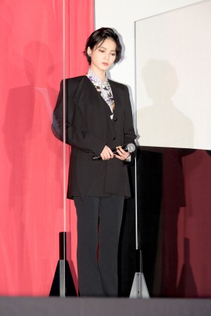 映画『ザ・ファブル 殺さない殺し屋』公開初日舞台あいさつに登場した平手友梨奈