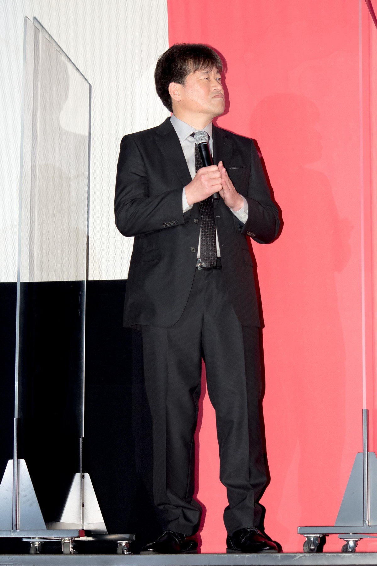 岡田准一、平手友梨奈に「髪の毛上げなさい」　“お父さん”っぷり明かす