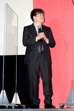 映画『ザ・ファブル 殺さない殺し屋』公開初日舞台あいさつに登場した佐藤二朗