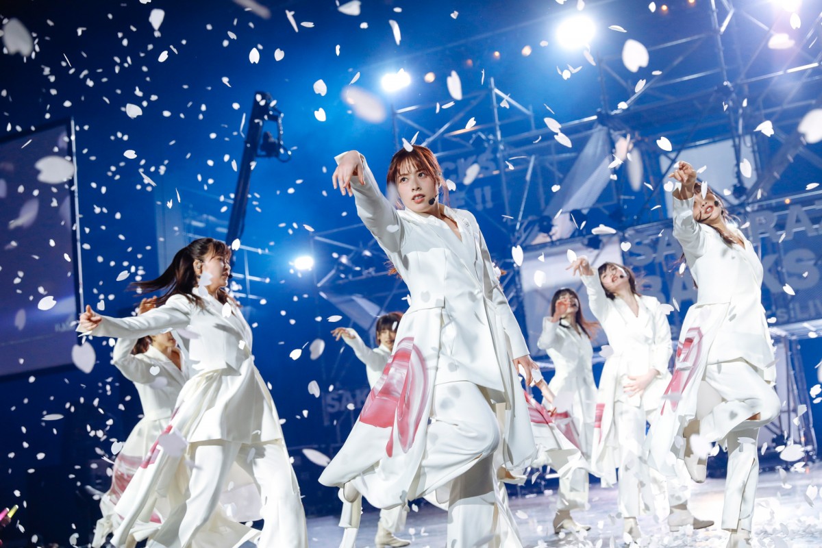 櫻坂46、初の有観客ライブ開催　“3列目メンバー”が決意「今日ここで生まれ変わります」