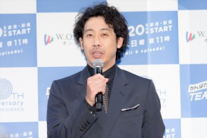 ドラマ『がんばれ！TEAM NACS』完成報告会見に出席した大泉洋