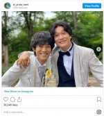 井浦新、“ももち”愛がすごいオフショット集を公開　※「井浦新」インスタグラム