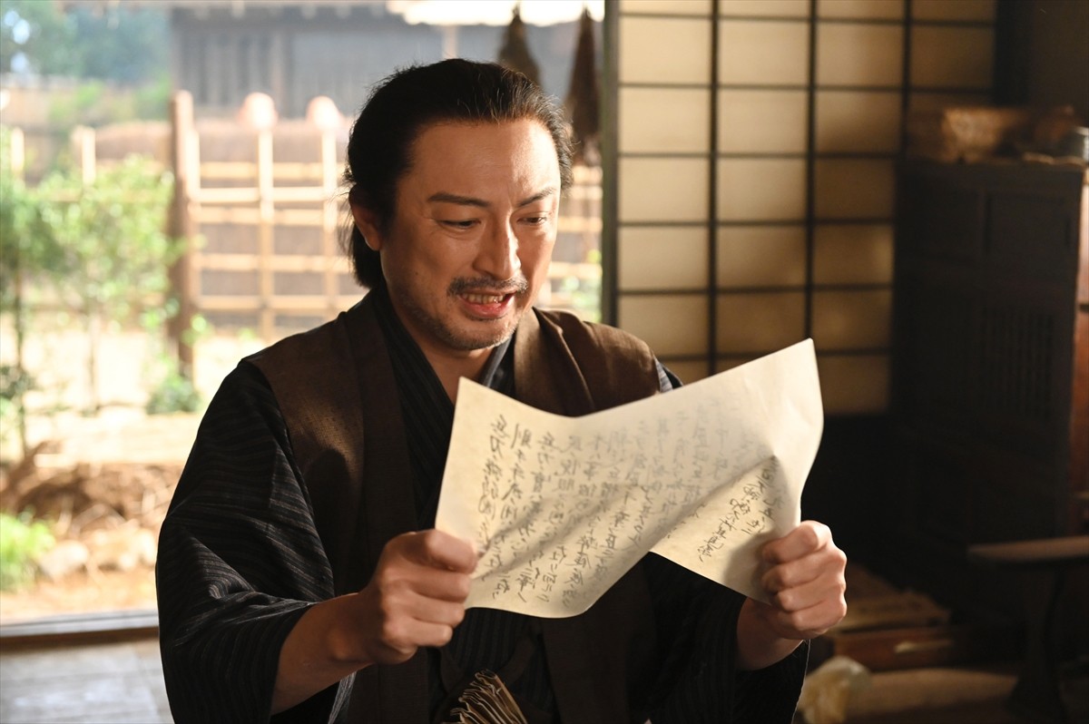 『青天を衝け』“慶喜”草なぎ剛「おぬしの顔に見入り聞いていなかった」“篤太夫”吉沢亮との掛け合いに反響