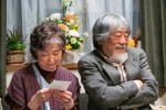 映画『キネマの神様』場面写真（左から）宮本信子、沢田研二