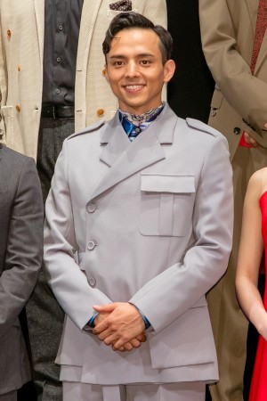 ドラマ『全裸監督 シーズン２』ワールドプレミアに登場した満島真之介