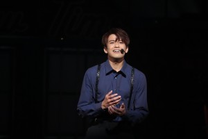 舞台『SHOWTIME』ゲネプロに登場した森崎ウィン