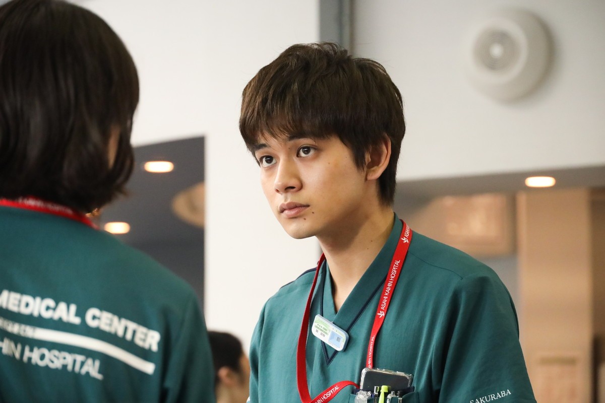 『ナイト・ドクター』第2話　“美月”波瑠の父登場　“深澤”岸優太の部屋に居候
