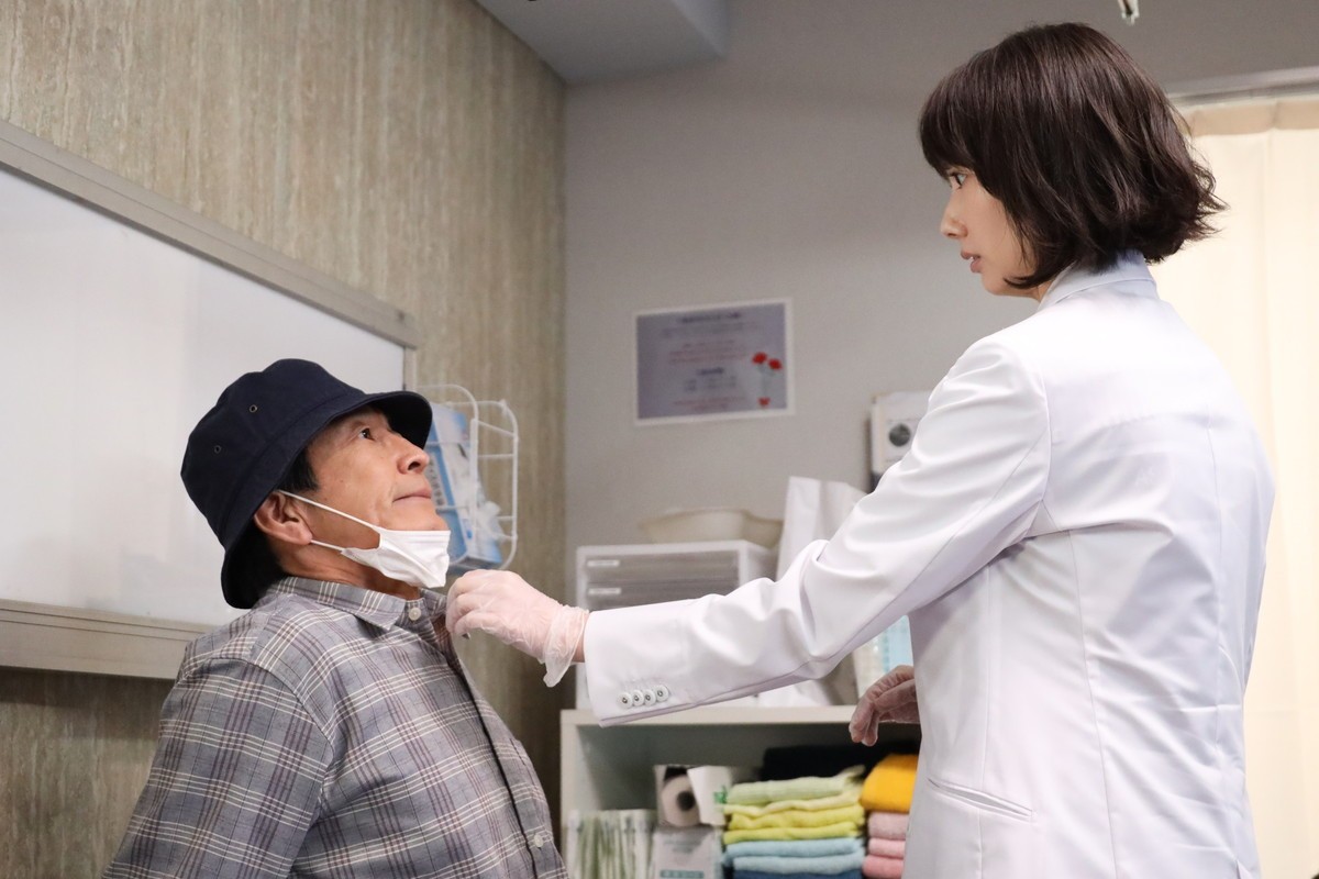 『ナイト・ドクター』第2話　“美月”波瑠の父登場　“深澤”岸優太の部屋に居候