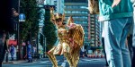 妻夫木聡、「聖闘士星矢」のコスプレで秋葉原に降臨　『唐人街探偵』場面写真