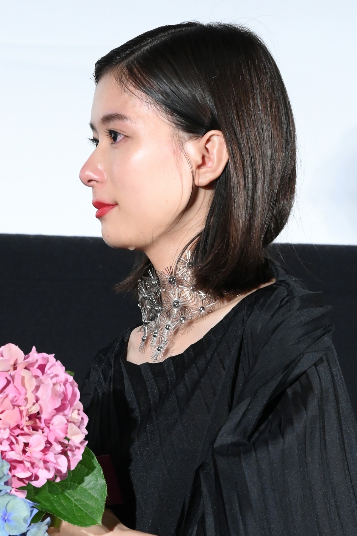 芳根京子「お見せできないレベル」　会場満席＆サプライズ演出に大号泣