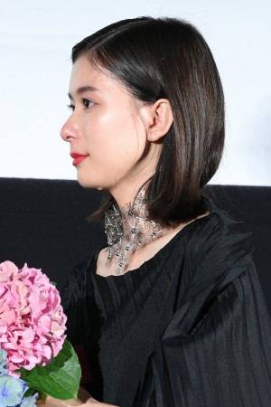 映画『Arc アーク』公開初日舞台あいさつに登場した芳根京子