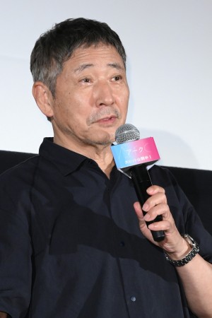 映画『Arc アーク』公開初日舞台あいさつに登場した小林薫