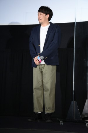 映画『Arc アーク』公開初日舞台あいさつに登場した石川慶監督