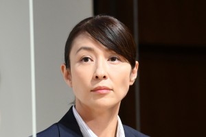 ドラマ『ボクの殺意が恋をした』制作発表記者会見に登場した水野美紀