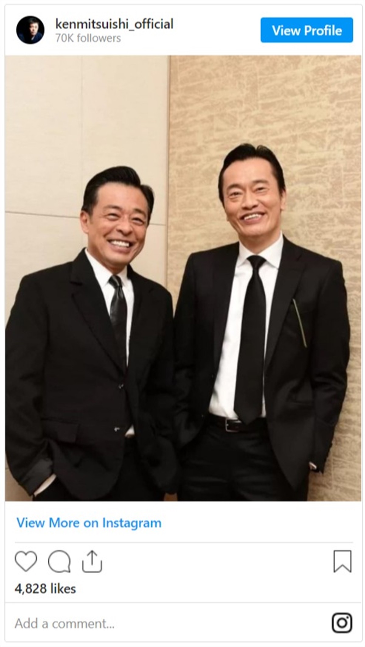 光石研、遠藤憲一の還暦をお祝い　ブラックスーツの2ショットに「可愛い笑顔」と反響