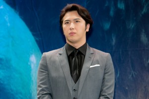 映画『ゴジラvsコング』ジャパンプレミアイベントに登場した尾上松也