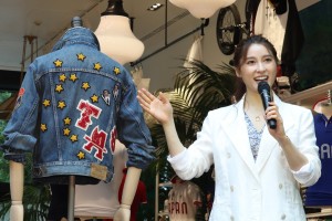 「ラルフ ローレン 銀座 オープニングセレモニー」に登場した土屋太鳳