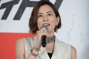 祝！映画『ブラック・ウィドウ』公開記念イベントに登場した米倉涼子