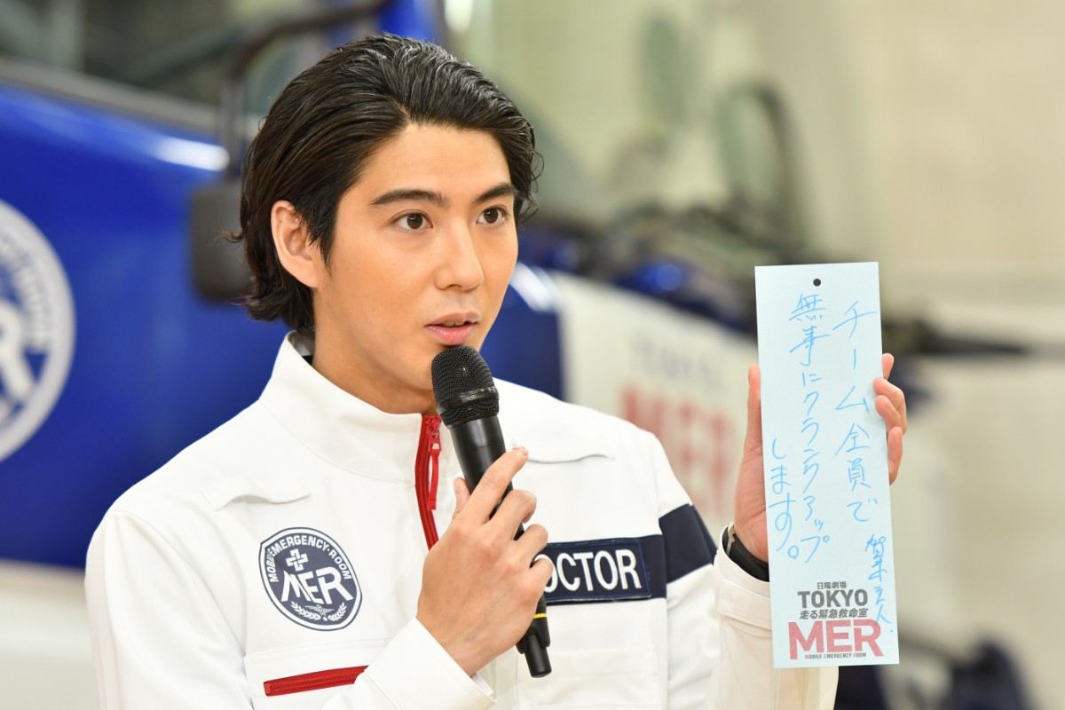 中条あやみ、“ギャップ萌え”な鈴木亮平をいじりまくり「『かわいい』って言ってます」