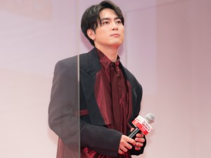 映画『東京リベンジャーズ』リベンジプレミアイベントに登場した間宮祥太朗