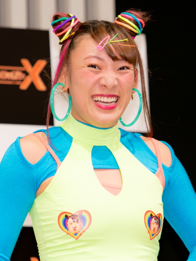 フワちゃん ショップ店員コスプレに反響 めっちゃ美人 中村アンかと 21年7月2日 写真 エンタメ ニュース クランクイン