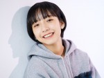 【写真】山之内すず、制服姿　現役感あふれる“アオハル”ショット　ファン「かわいい」