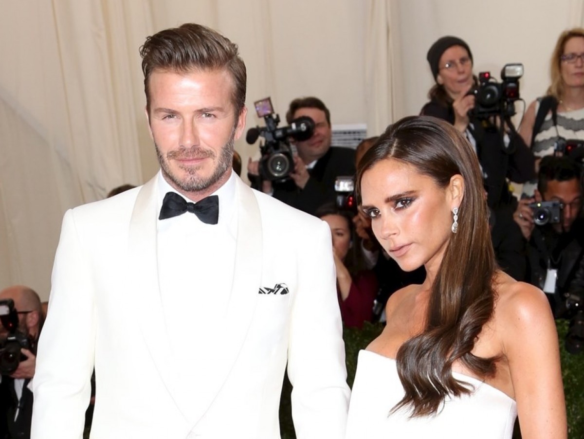 デヴィッド&ヴィクトリア・ベッカム夫妻が結婚22周年!ペアルックを振り返り
