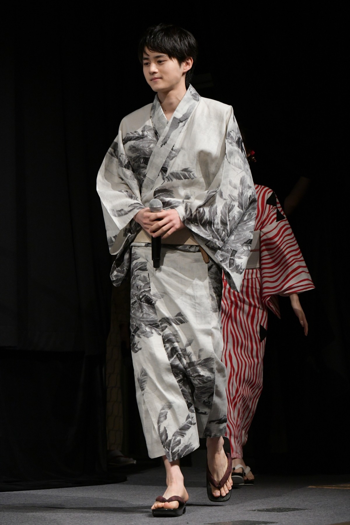 鈴鹿央士、浴衣姿で登場　現実的な七夕の願いに照れ笑い「恥ずかしい」