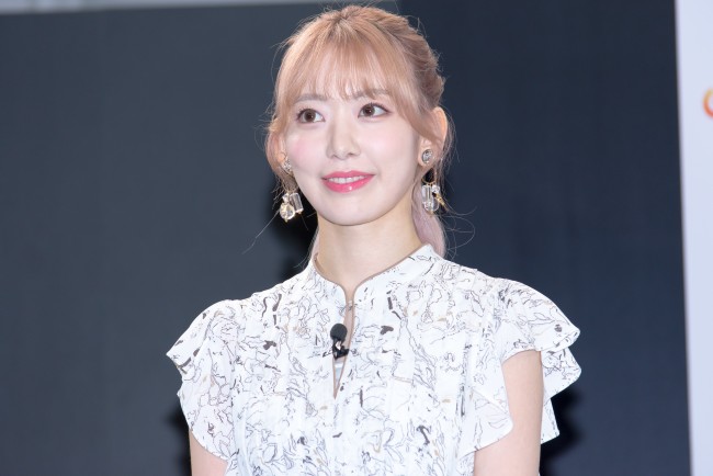 宮脇咲良 アイドル時代の七夕の願い事は 世界平和 卒業後の今は エイム力向上 21年7月6日 写真 エンタメ ニュース クランクイン 宮脇咲良 アイドル時代の七夕の願い事は 世界平和 卒業後の今は エイム力向上 21年7月6日 写真 エンタメ ニュース クランクイン