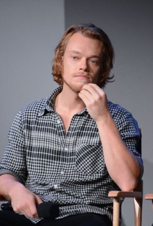 アルフィー・アレン