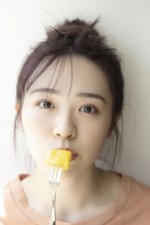 乃木坂46・渡辺みり愛1st写真集より