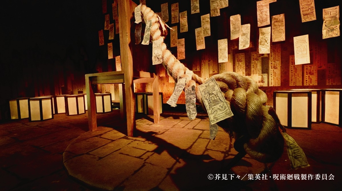 等身大の五条悟がお出迎え！　アニメ『呪術廻戦』展、前期の全貌に迫る
