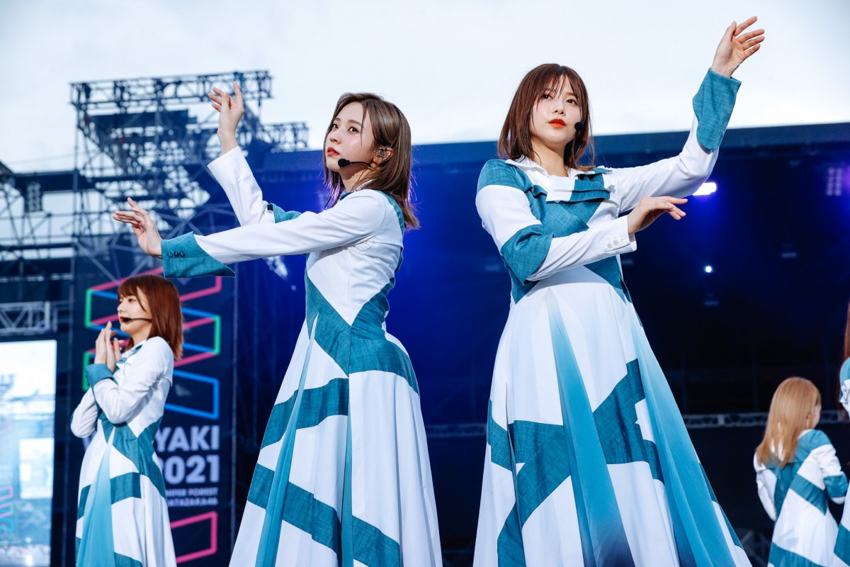 櫻坂46・日向坂46、合同ライブで“改名前楽曲”を披露　会場は一面“緑色”に＜W-KEYAKI FES. 2021＞