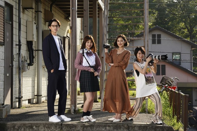 映画『真・事故物件/本当に怖い住民たち』出演者たち