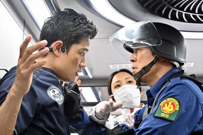 写真）『TOKYO MER』鈴木亮平＆山田純大の“共闘”に興奮の嵐「カッコ良