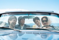 映画『キネマの神様』ドライブする4人