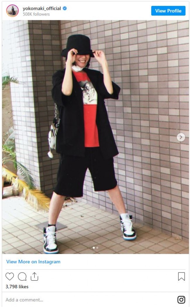 真木よう子 短パン スニーカー ボーイッシュな私服にファン 似合ってる 21年7月14日 写真 クランクイン