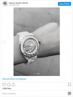 氷川きよし、スペインで購入し長年愛用している思い出の腕時計　※「氷川きよし」インスタグラム