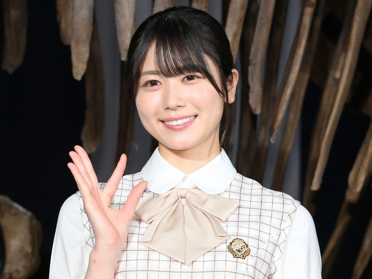 「Sony presents DinoScience 恐竜科学博 ~ララミディア大陸の恐竜物語~」に登場した日向坂46・丹生明里