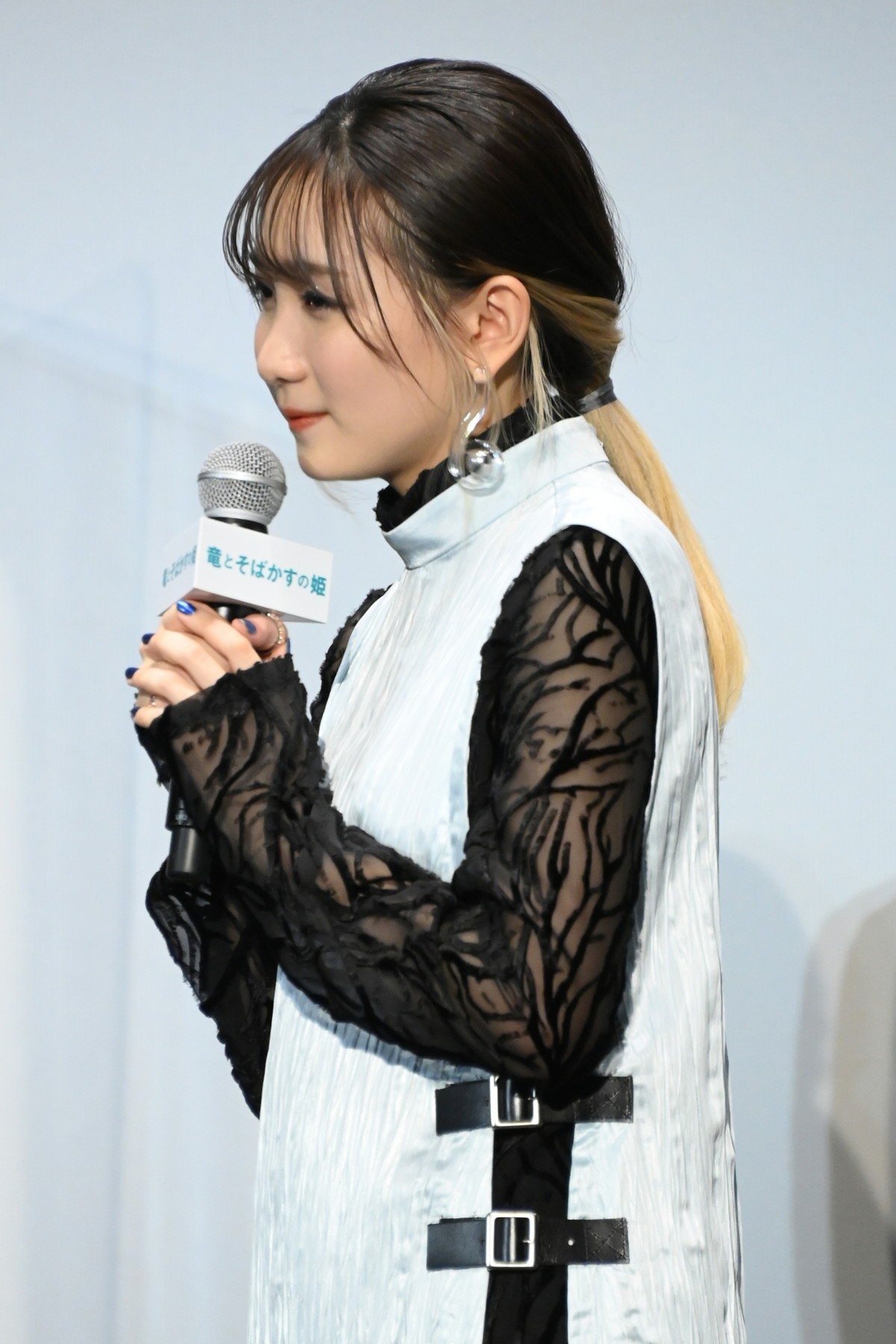 佐藤健、『竜とそばかすの姫』主演・中村佳穂を称賛「素晴らしい表現者」