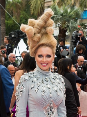 カンヌ国際映画祭に登場したエレナ・レニーナ（2016年）