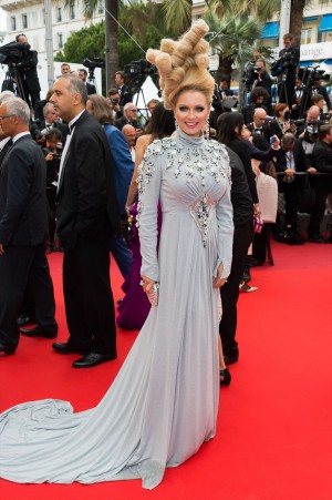 カンヌ国際映画祭に登場したエレナ・レニーナ（2016年）