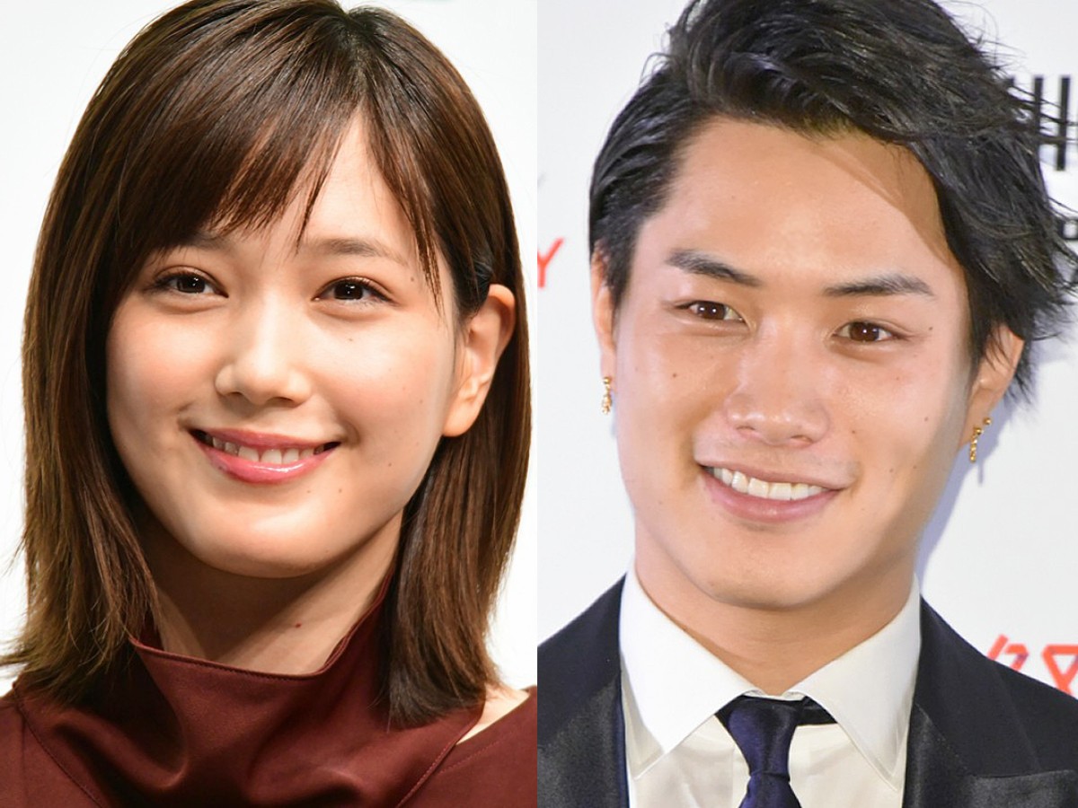 本田翼＆鈴木伸之、白衣姿で笑顔＆ピース披露に「お二人共、素敵すぎ」