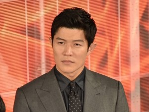 映画『孤狼の血 LEVEL2』完成披露プレミアイベント「孤狼祭 ‐コロフェス‐」に登場した鈴木亮平