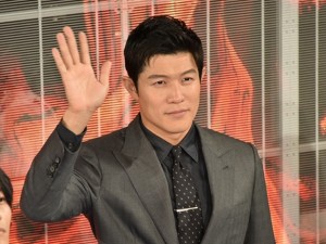 映画『孤狼の血 LEVEL2』完成披露プレミアイベント「孤狼祭 ‐コロフェス‐」に登場した鈴木亮平