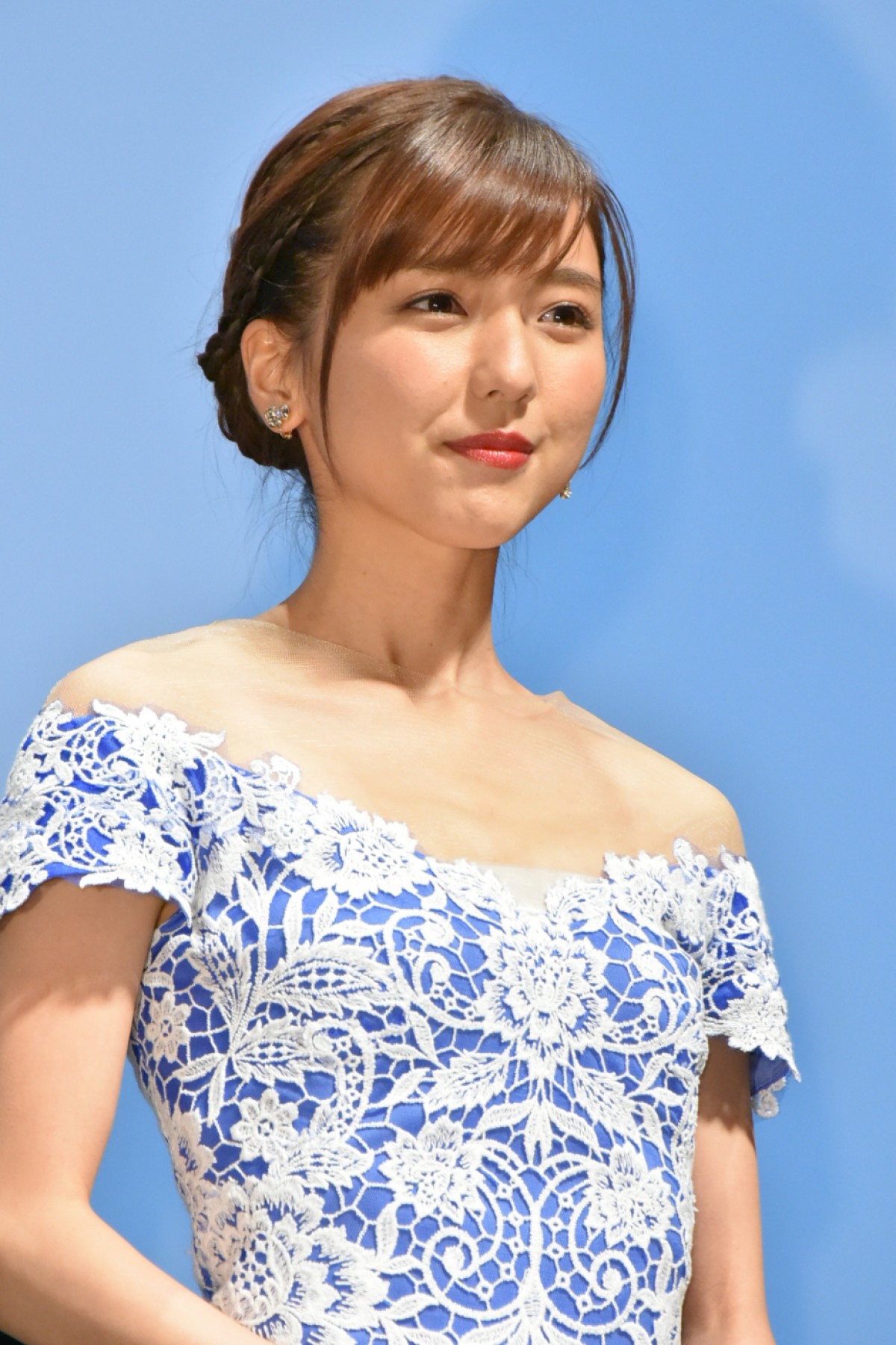 真野恵里菜、さっぱりショートヘア＆夏コーデに「かわいい」「似合いすぎてる」と絶賛　「上白石萌歌ちゃんに見えた」の声も