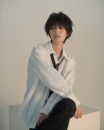 若月佑美2nd写真集より男装カット