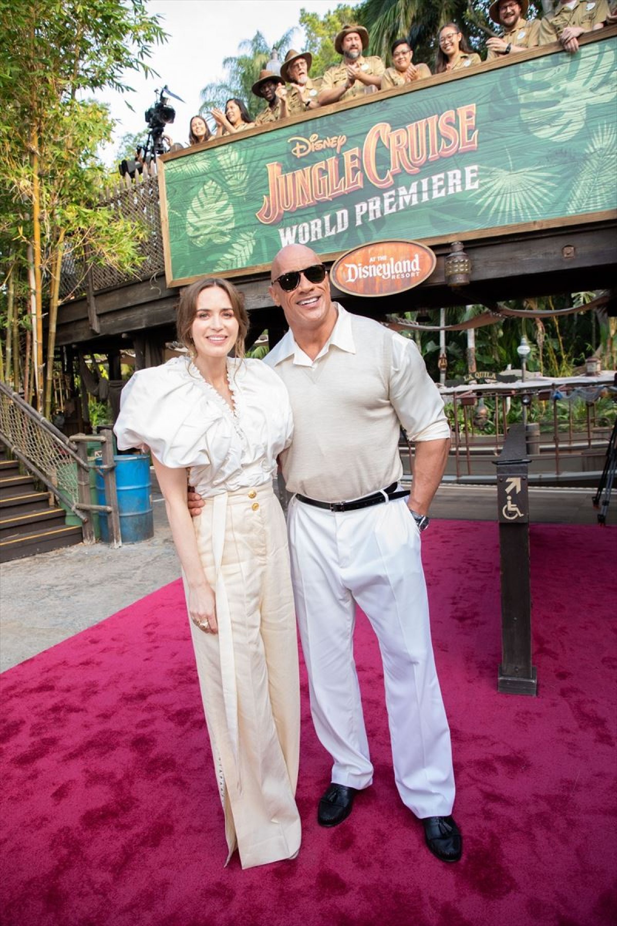 ドウェイン・ジョンソン＆エミリー・ブラントも感激　『ジャングル・クルーズ』ディズニーランドでプレミア開催