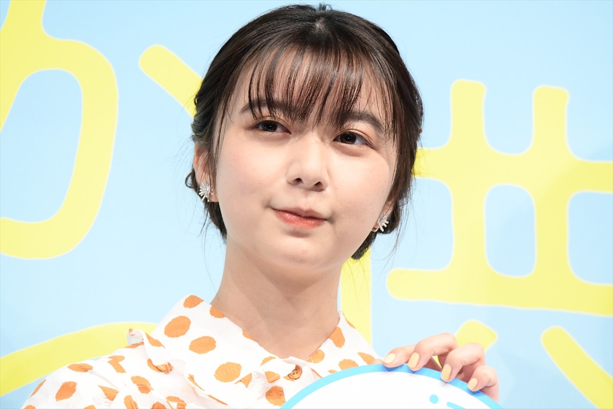 上白石萌歌、幼少期の水着姿に反響　「ちびもかも可愛すぎる」「この時から天使」